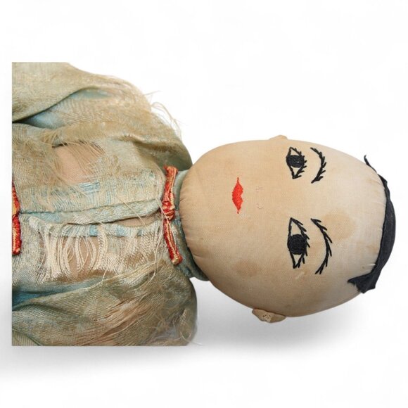 Vintage Handmade Cloth Doll In Traditional Asian Outfit - Picture 6 of 10